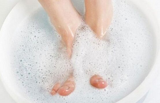 Fußbad gegen Pilzinfektionen
